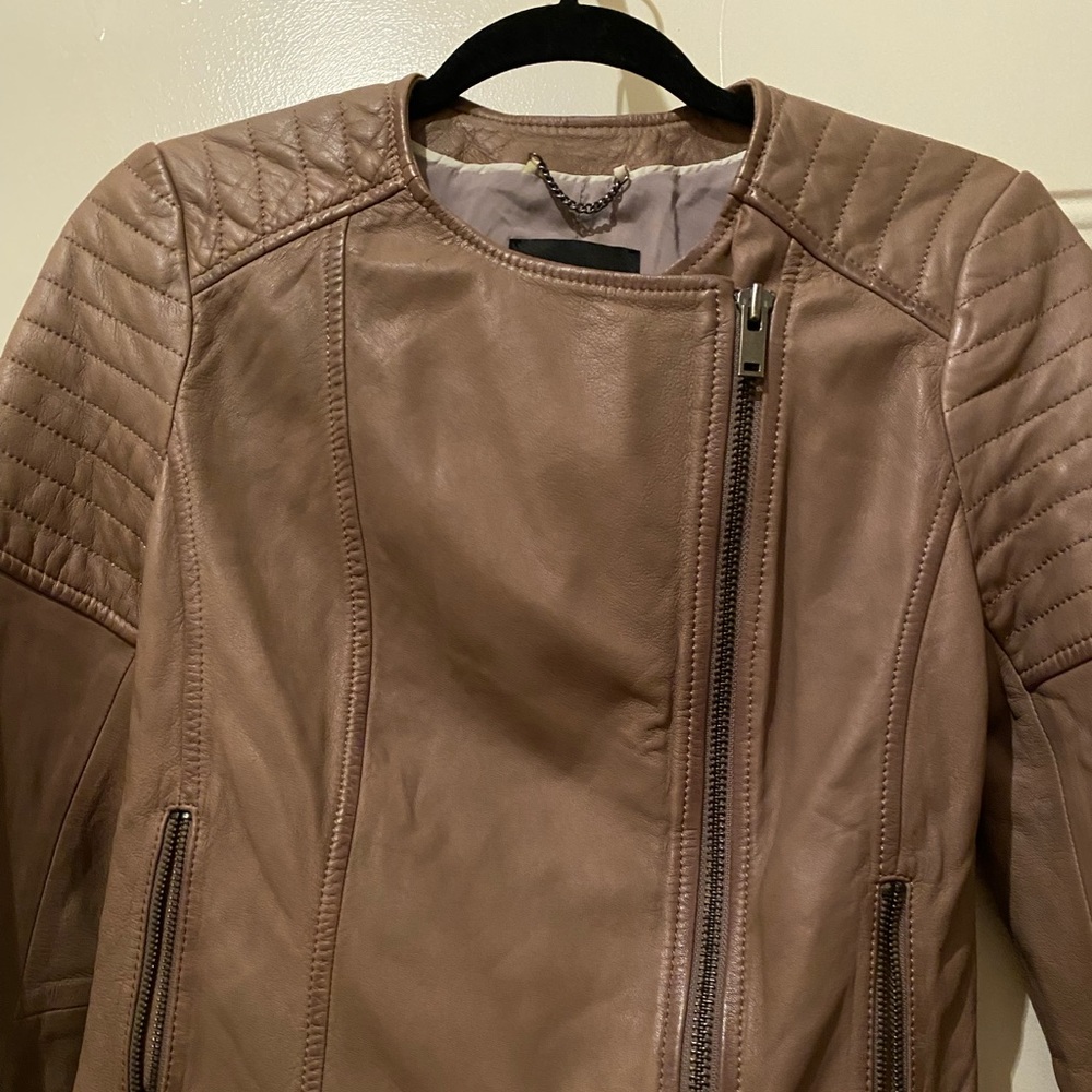 Banana republic leather jacket size xs